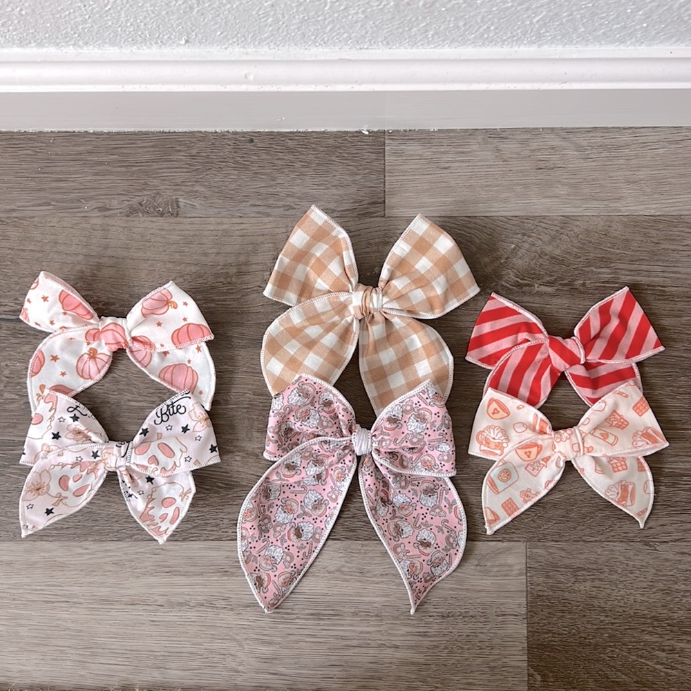 ***SOLD***Holiday Bow Bundle